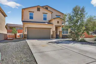 50 HERMANOS Loop Exterior Front