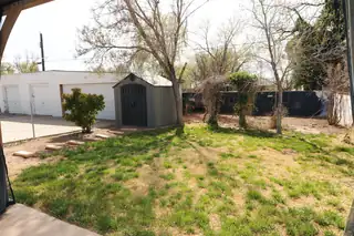 611 CARLISLE Boulevard SE Backyard