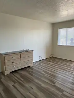 308 VIRGINIA Street NE 