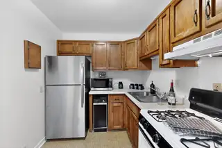 1405 SAN CARLOS Road SW 10 Kitchen