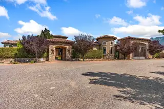 8801 GLENDALE Avenue NE, Albuquerque