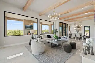 9 Tamarisk Trail Living Room