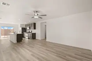 1616 Saddleback Trail NE 