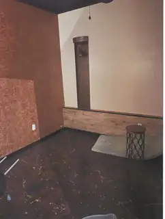 7913-15 MENAUL Boulevard NE 