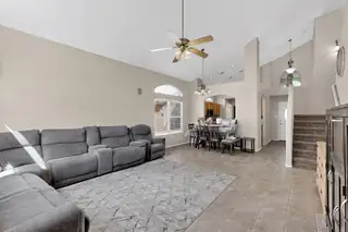 7444 SIDEWINDER Drive NE 