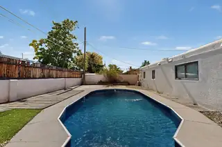 1820 Lester Drive NE Drive NE Pool