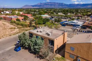 3601 Wellesley Drive NE 