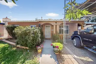 2616 Manzano Street NE, Albuquerque 