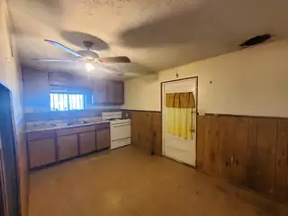 212 Bethel Avenue SE Kitchen