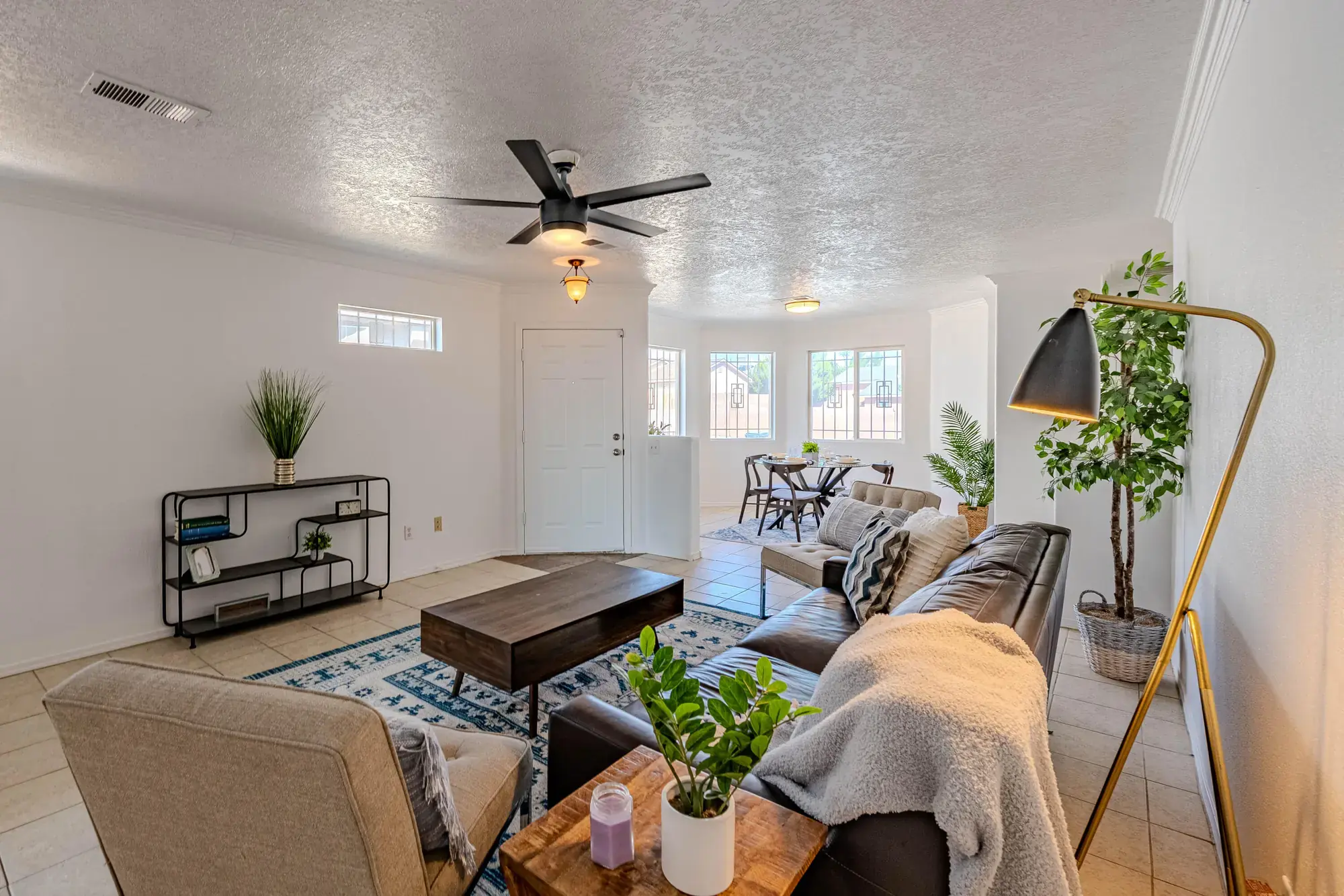 8900 LA VIDA Lane SW