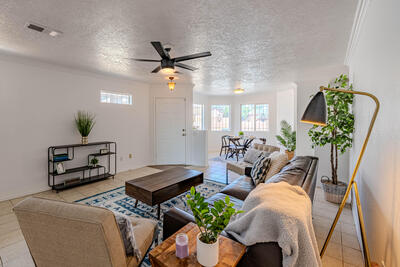 8900 LA VIDA Lane SW, Albuquerque