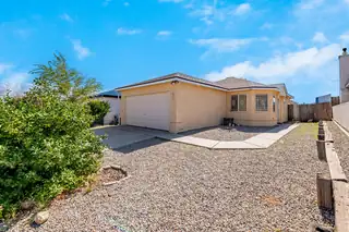 8900 LA VIDA Lane SW 