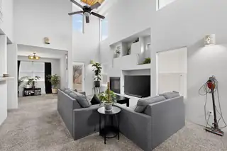 10039 Vista Cantera Lane NW Living Room