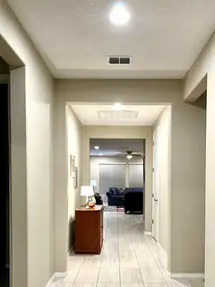 6260 BRYCE CANYON Lane NE Living Room