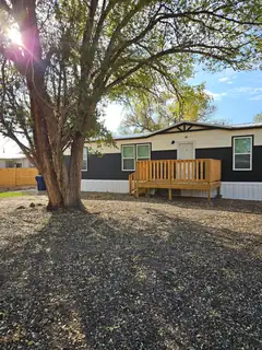 251 Gensen Drive SW, Los Lunas 