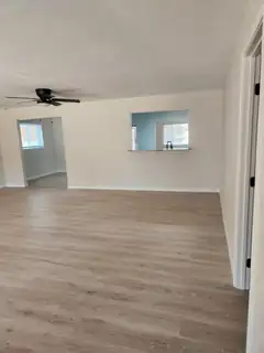 5316 10TH Court NW Living Room