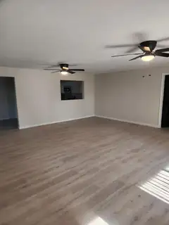 5316 10TH Court NW Living Room