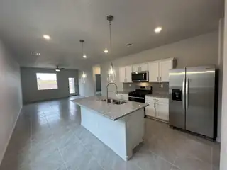 2589 Eglisfield Lp Kitchen