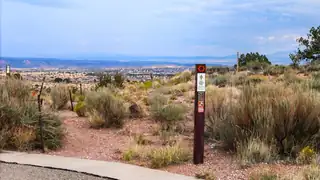 6016 Ridgeline Place NE 