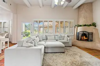 9510 Modesto Avenue NE 