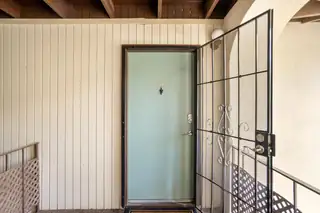 1601 Pennsylvania Street NE U16 Dining Room