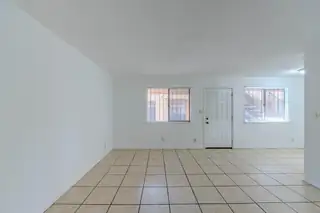 126 RHODE ISLAND Street SE 