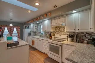 144 Valdez Road Kitchen