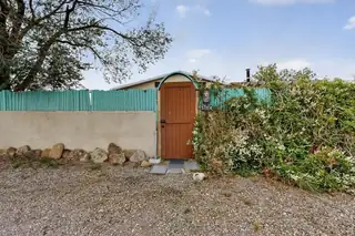 704 ELM Street, Magdalena 