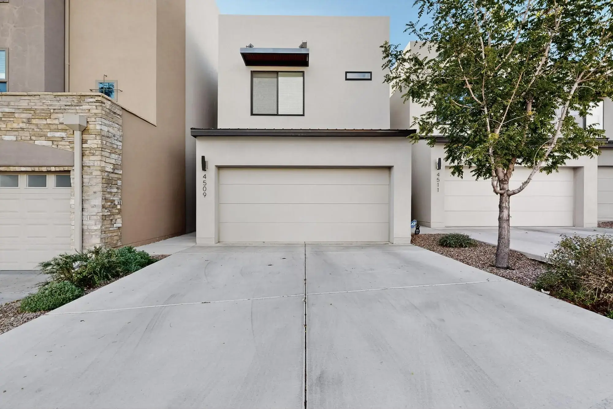 4509 Villa Loma Lane NE