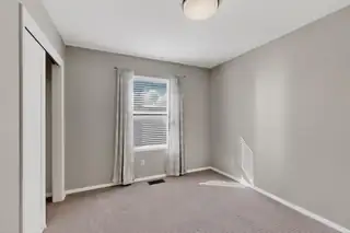 4509 Villa Loma Lane NE Bedroom