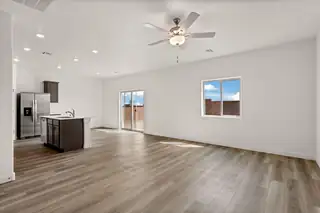 1533 Rawhide Loop NE 