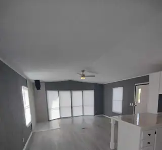 8 DELAWARE Court Living Room