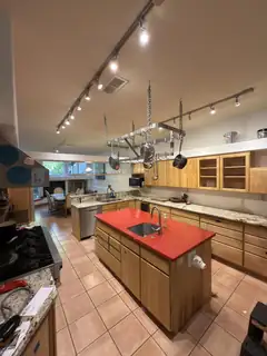 5536 Overlook Drive NE 