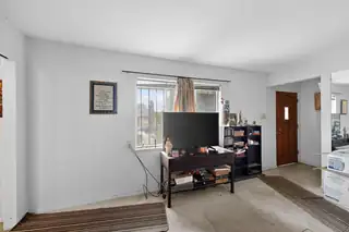 10423 Jenaro Court SW Living Room