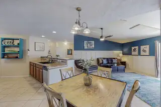 3010 May Circle SE Living Room