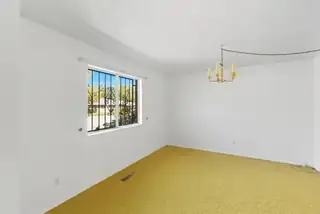 1603 Ben San Avenue Living Room