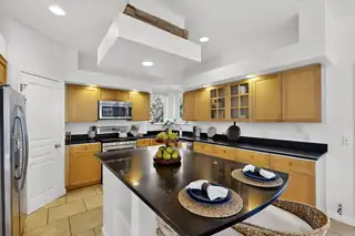 58 Kiva Place Kitchen