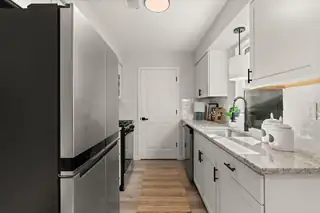 5316 Summer Avenue NE Kitchen