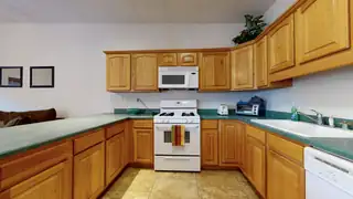 218 Cynthia Loop NW Kitchen