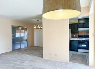 4101 Santana Court SE Living Room