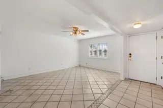 12805 Mountain View Avenue NE Living Room