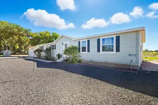 8 James Sanchez Lane, Belen