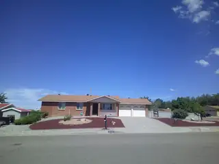 10105 Malaguena Lane NE, Albuquerque