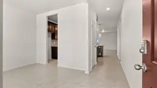 1611 Mountain man NE Living Room