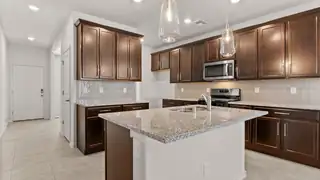 1611 Mountain man NE Kitchen