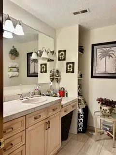 2724 BARCELONA Place SW 