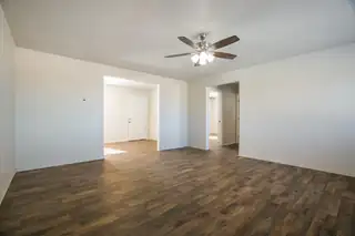 144 Sonnenberg Loop Living Room