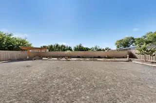 122 Valencia Road Backyard