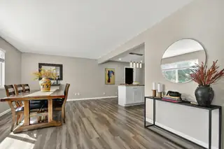 5705 Piedra Road NW Living Room