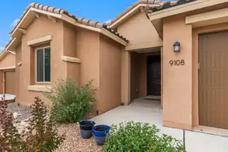 9108 Vista Bosquejo Road NW 